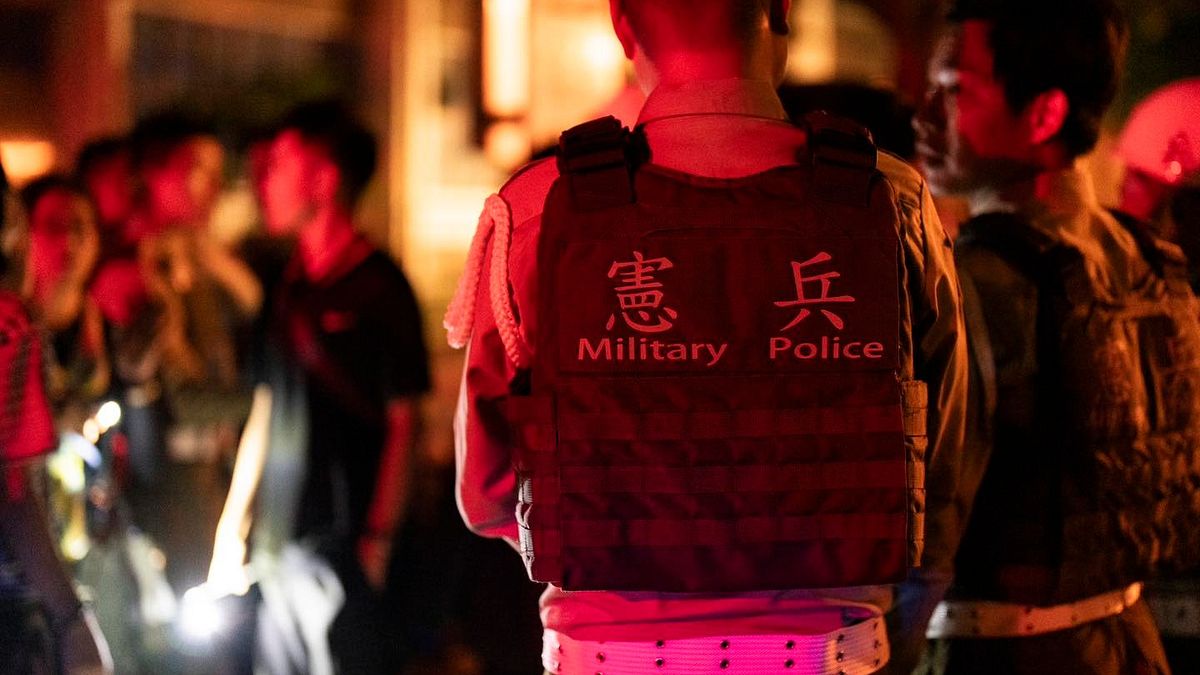 打仗還要上班嗎?軍事專家直指「台灣全島皆前線」,難有戰略後方。(示意圖/FB@零日攻擊) 打仗還要上班嗎?軍事專家直指「台灣全島皆前線」,難有戰略後方。(示意圖/FB@零日攻擊)