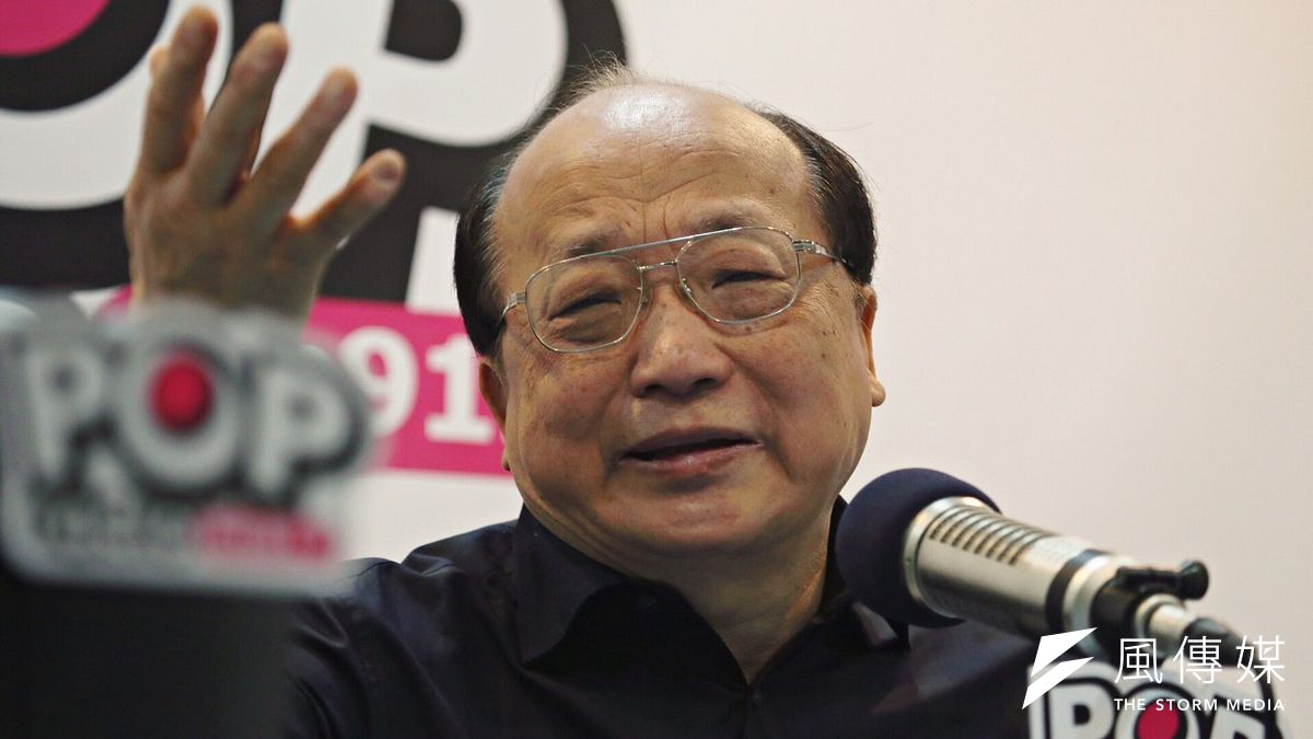 胡志強7日接受廣播節目專訪。(蔡耀徵攝) 胡志強7日接受廣播節目專訪。(蔡耀徵攝)