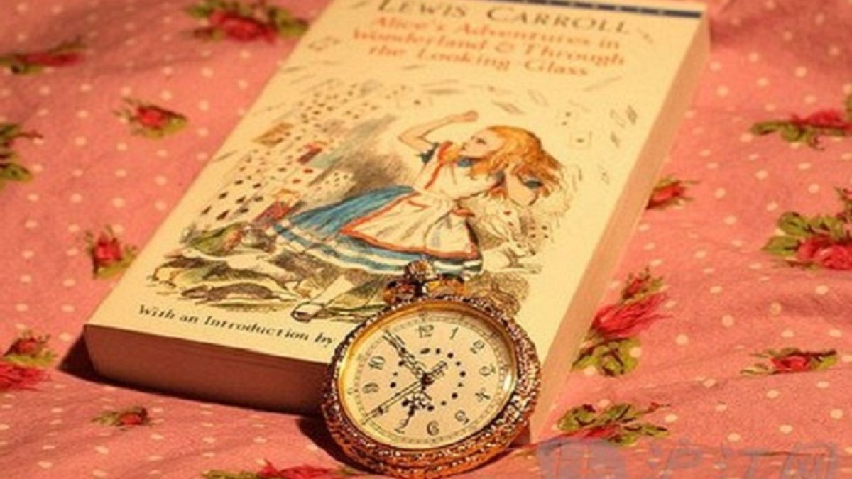 世界大勢無非如此:緩慢與懷舊流風不死,但務實與效率不停演進。現在依然有人留戀筆墨紙硯、鐘王張褚,但時代自顧自沿著鉛筆、鋼筆、圓珠筆、鍵盤、虛擬鍵盤一路前行。( 資料照,網路圖片)。