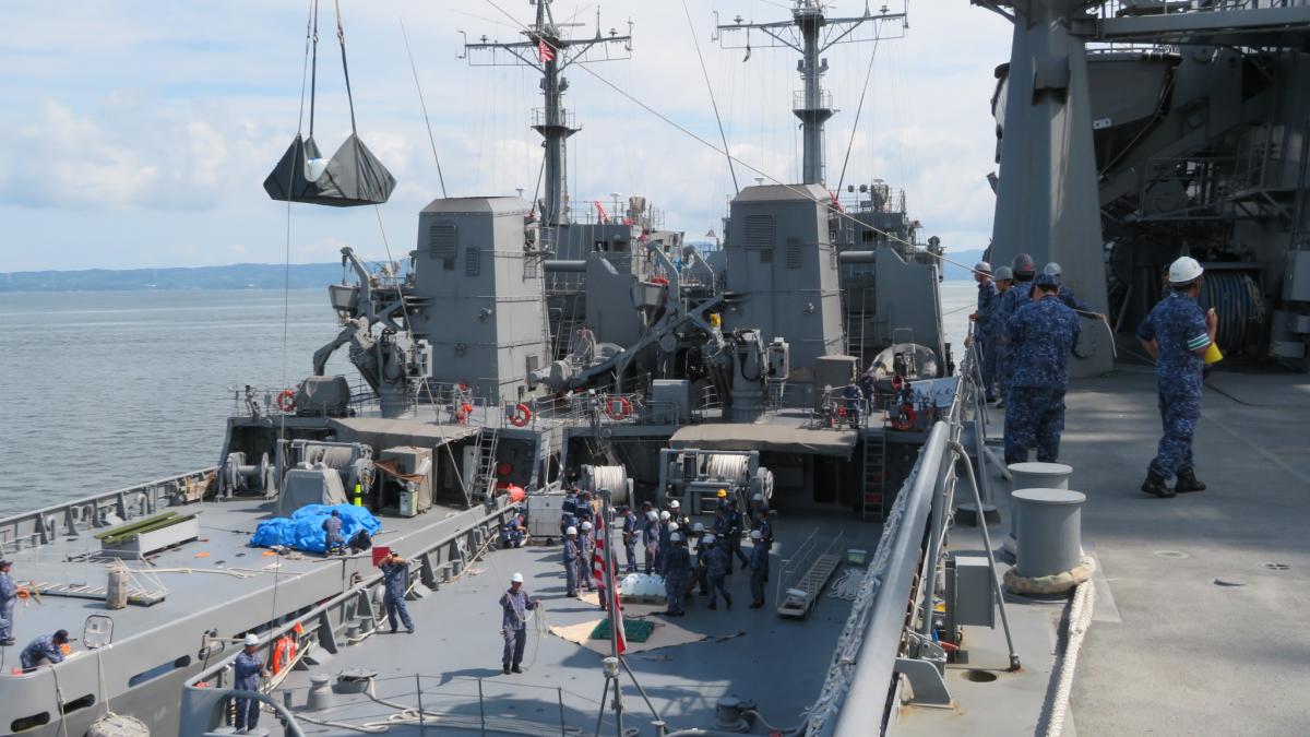 日本自衛隊增派5100人赴熊本救災 派支援船可供沐浴住宿