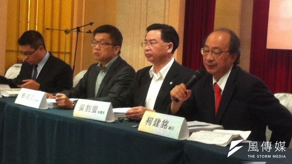 民進黨9日舉行共識會議,就立法院臨時會包括兩岸監督條例和自經區特別條例等,將採逐條發言的嚴審立場。(顏振凱攝) 民進黨9日舉行共識會議,就立法院臨時會包括兩岸監督條例和自經區特別條例等,將採逐條發言的嚴審立場。(顏振凱攝)