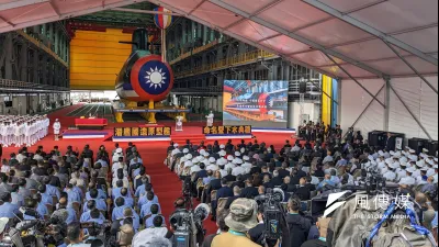 「潛艦國造原型艦命名暨下水典禮」於9月28日舉行,由總統蔡英文命名為「海鯤軍艦」。(顏麟宇攝)