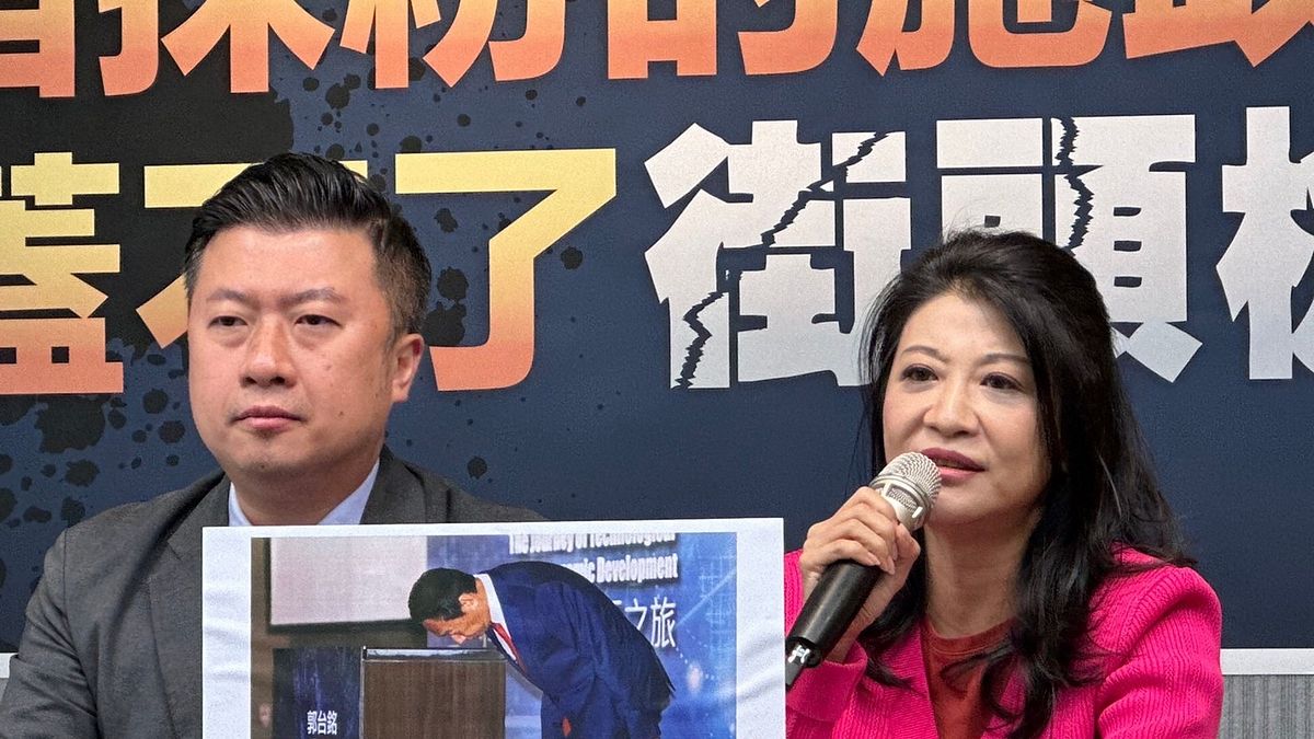 新北市長侯友宜確定代表國民黨出征2024總統大選,民進黨中央、競辦發言人分進合擊發起進攻。圖為民進黨發言人林楚茵(右)、張志豪(左)召開記者會,要求侯勿用空話包裝假政績。(資料照,民進黨提供) 新北市長侯友宜確定代表國民黨出征2024總統大選,民進黨中央、競辦發言人分進合擊發起進攻。圖為民進黨發言人林楚茵(右)、張志豪(左)召開記者會,要求侯勿用空話包裝假政績。(資料照,民進黨提供)