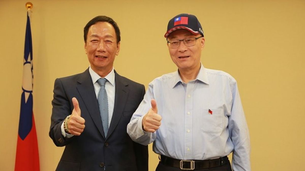 國民黨主席吳敦義與鴻海董事長郭台銘會面,郭台銘提出要公開公平公正的初選。(國民黨提供) 國民黨主席吳敦義與鴻海董事長郭台銘會面,郭台銘提出要公開公平公正的初選。(國民黨提供)