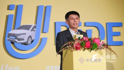 租賃業的獲利表現受景氣循環影響甚深。圖為中租控股董事長陳鳳龍。(顏麟宇攝)
