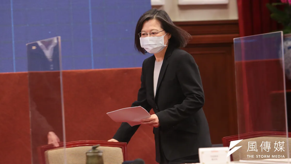 國民黨駐美代表黃介正分析,總統蔡英文(中)受邀到美國國會發表演說,「這件事情是1把利刃」。(資料照,顏麟宇攝)