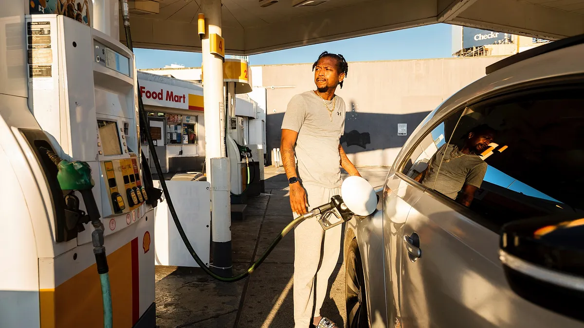 全球油價高漲。(美聯社)