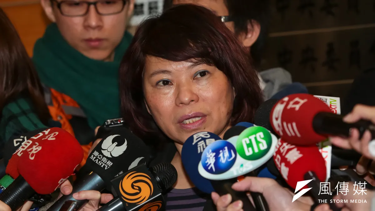 登記參選國民黨主席的代理主席黃敏惠,回應蔡英文擬成立228真相和解委員會。(顏麟宇攝)
