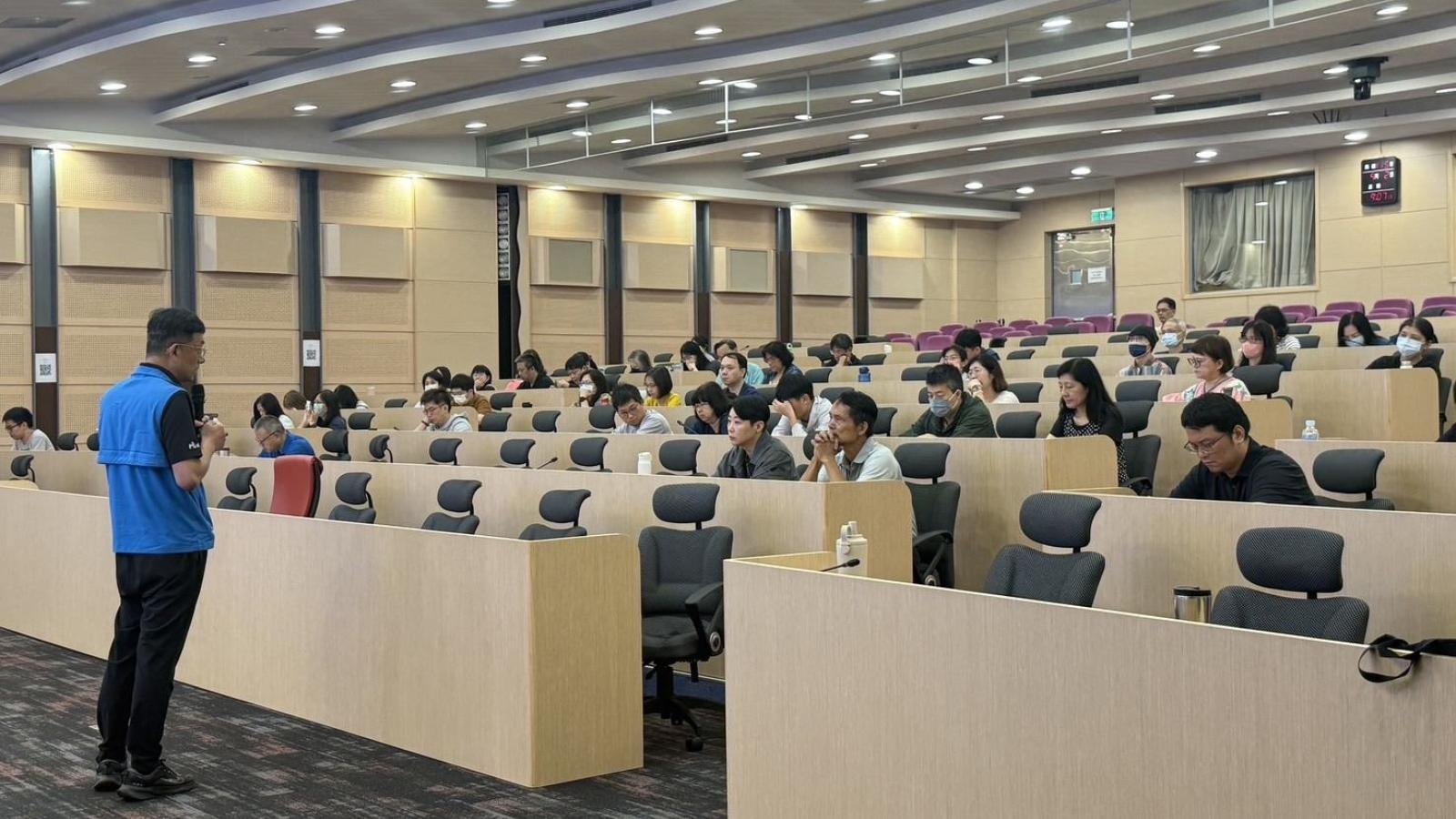 協助各機關落實 AI 治理與風險管理 苗栗縣府辦說明透過案例分享