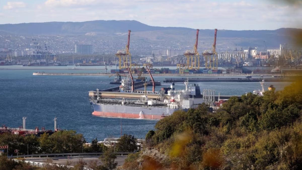 商業熱議》三大能源要道連遭「鎖喉」,戰備儲油創雷根政府以來新低!為何油價沒突破新高?