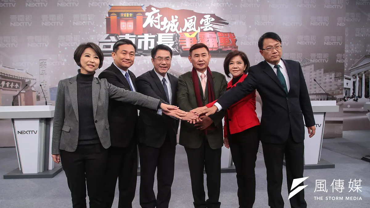 民進黨民調中心今(5)日起,將針對嘉義縣長、台南市長及高雄市長進行提名初選的民意調查,圖為民進黨台南市長初選候選人陳亭妃、王定宇、黃偉哲、李俊毅、葉宜津、顏純左6日出席「府城風雲‧台南市長爭霸戰」電視辯論會。(顏麟宇攝)