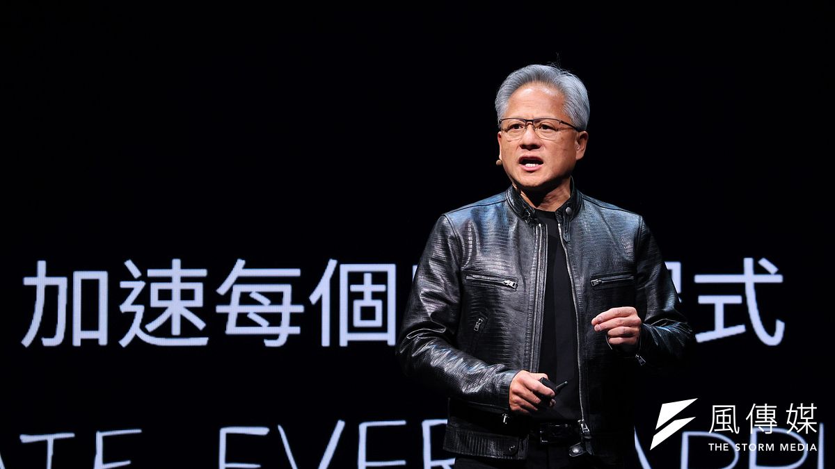 20240602-NVIDIA輝達執行長黃仁勳2日舉行「AI人工智慧時代如何帶動全球新產業革命」主題演講。(顏麟宇攝) 20240602-NVIDIA輝達執行長黃仁勳2日舉行「AI人工智慧時代如何帶動全球新產業革命」主題演講。(顏麟宇攝)