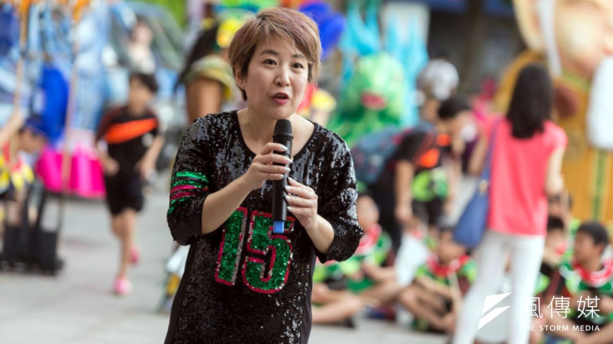 文化局長馬嫻育歡迎民眾一起參與,感受歡樂魔力。(圖/張毅攝) 文化局長馬嫻育歡迎民眾一起參與,感受歡樂魔力。(圖/張毅攝)