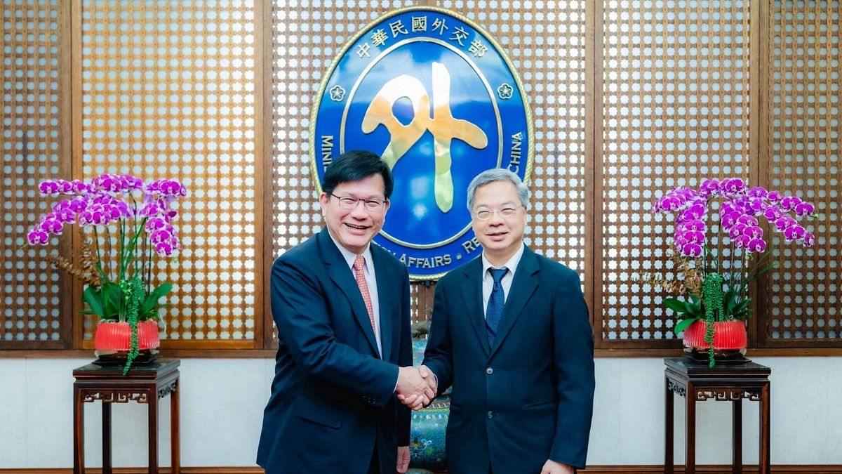 雙部長會議!林佳龍合體龔明鑫拚「經濟日不落國」 聚焦海外科技園區等議題