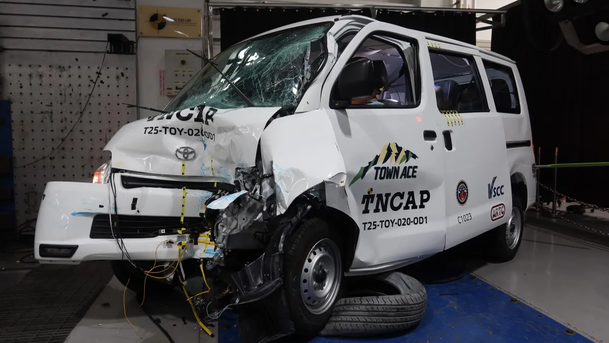 史上首例!Toyota Town Ace Van 廂型車獲 TNCAP「0顆星」評等,和泰汽車回應了!
