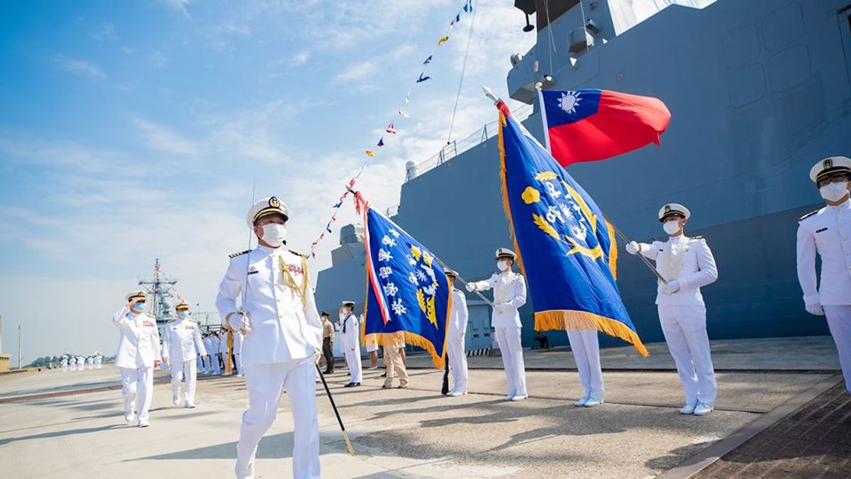 敦睦艦隊磐石艦先前爆出官兵群聚感染,不過截至目前為止,台灣並未爆出新一波疫情。對此,臉書粉專「MedPartner 美的好朋友」驚呼,「連我們都覺得很神!」(資料照,取自海軍臉書) 敦睦艦隊磐石艦先前爆出官兵群聚感染,不過截至目前為止,台灣並未爆出新一波疫情。對此,臉書粉專「MedPartner 美的好朋友」驚呼,「連我們都覺得很神!」(資料照,取自海軍臉書)