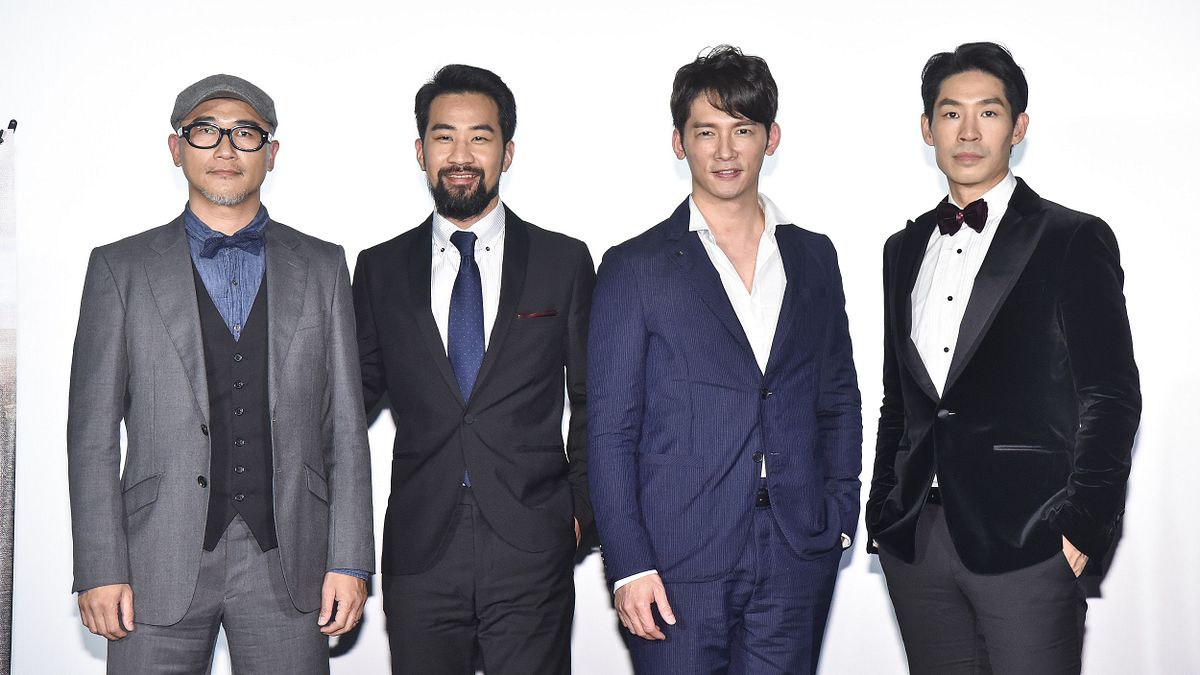 高翊峰、黃健瑋、溫昇豪、藍鈞天(由左至右)一同出席《勇者禮讚》首映發表會。(圖/AXN提供) 高翊峰、黃健瑋、溫昇豪、藍鈞天(由左至右)一同出席《勇者禮讚》首映發表會。(圖/AXN提供)