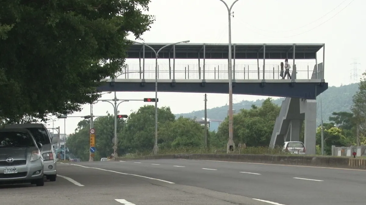 竹縣湖口筆直道路肇事高 企業贈陸橋回饋