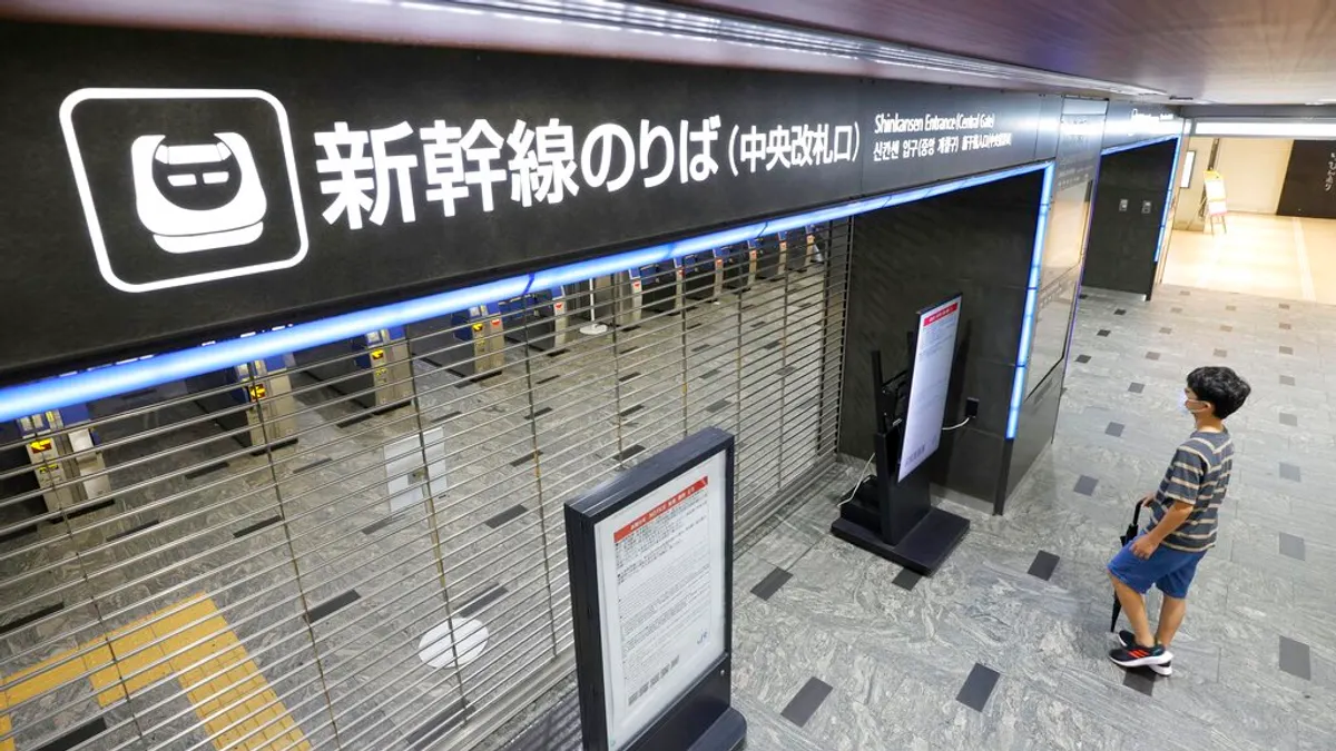 日幣匯率大幅貶值,已經顯著降低外國人到當地工作的意願。(美聯社) 日幣匯率大幅貶值,已經顯著降低外國人到當地工作的意願。(美聯社)