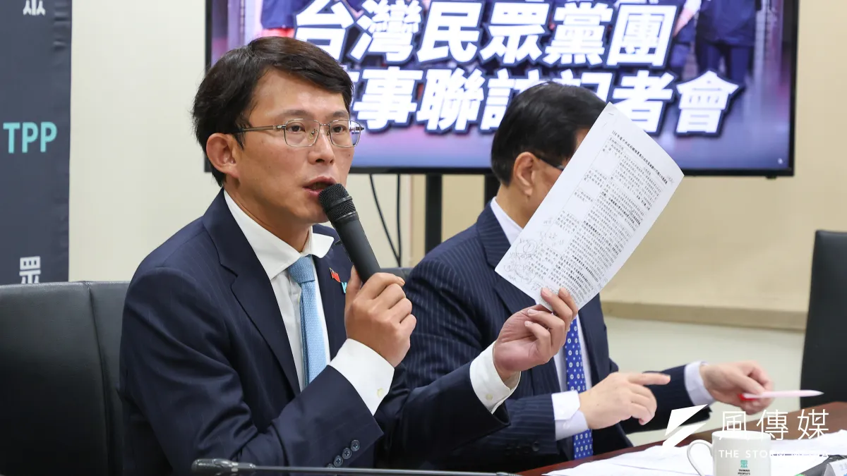 民眾黨總召黃國昌21日出席時事聯訪記者會。(顏麟宇攝)