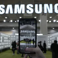 サムスンとSKハイニックスは近年、日本から多額の補助金提示を伴う工場誘致を相次いで受けているという。(資料写真/AP通信) サムスンとSKハイニックスは近年、日本から多額の補助金提示を伴う工場誘致を相次いで受けているという。(資料写真/AP通信)