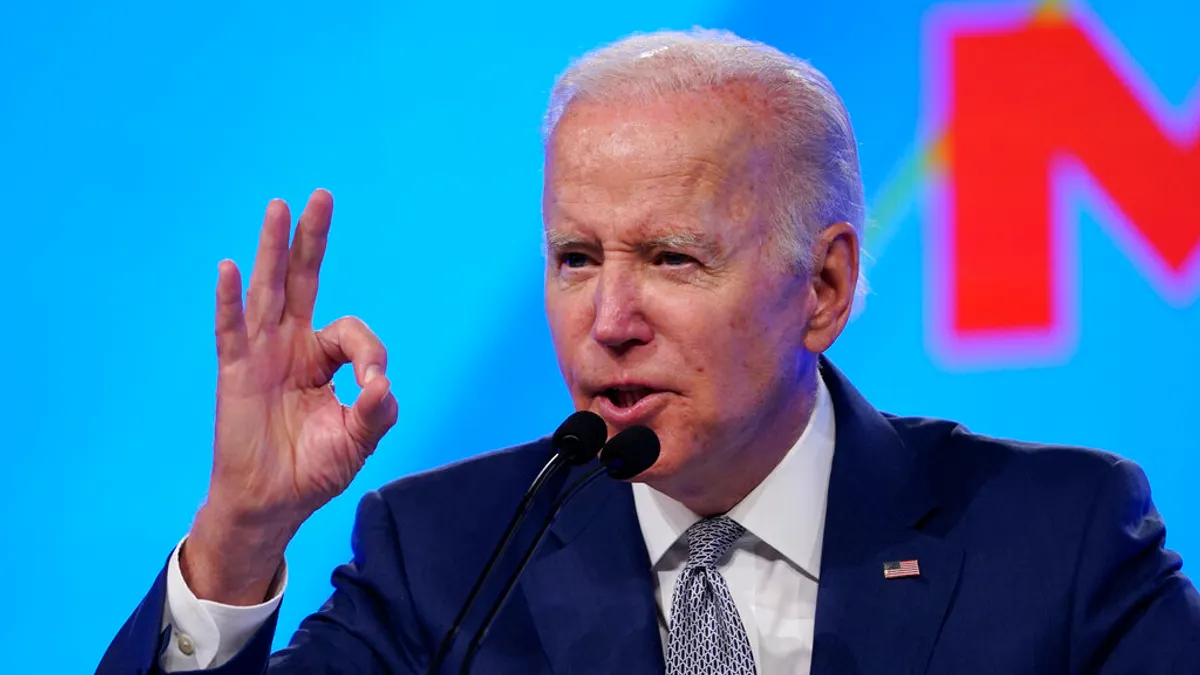 整體而言日益強大的中國將不再安於現狀,而美國當前的對台政策也無法保障美國的利益。圖為美國總統拜登。(資料照,美聯社)