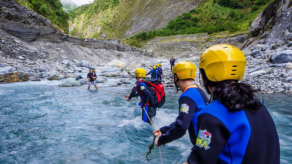 秋冬才是適合朔溪的好季節?精選8條枯水期限定秘境,在冬季溯溪活動時可說是一大享受阿!(圖/Tripbaa趣吧 提供) 秋冬才是適合朔溪的好季節?精選8條枯水期限定秘境,在冬季溯溪活動時可說是一大享受阿!(圖/Tripbaa趣吧 提供)