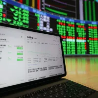 台股連6漲,24日開盤則一路下挫。示意圖,與新聞個案無關。(資料照,陳品佑攝) 台股連6漲,24日開盤則一路下挫。示意圖,與新聞個案無關。(資料照,陳品佑攝)