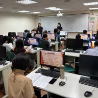 高分署推動「產業新尖兵計畫」,祭出學費補助與學習獎勵金。(資料照/勞動力發展署高屏澎東分署提供) 高分署推動「產業新尖兵計畫」,祭出學費補助與學習獎勵金。(資料照/勞動力發展署高屏澎東分署提供)
