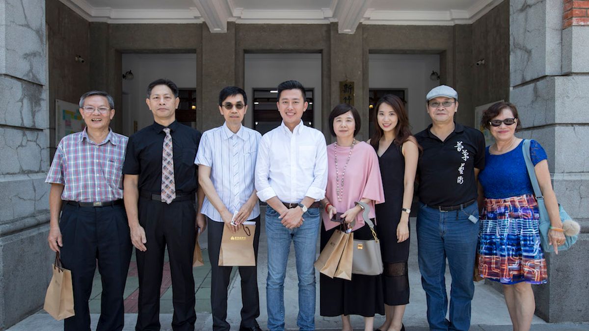 新竹地區知名影像學者專家,應邀出席「#新竹視角」記者會活動。(圖/新竹市政府提供) 新竹地區知名影像學者專家,應邀出席「#新竹視角」記者會活動。(圖/新竹市政府提供)