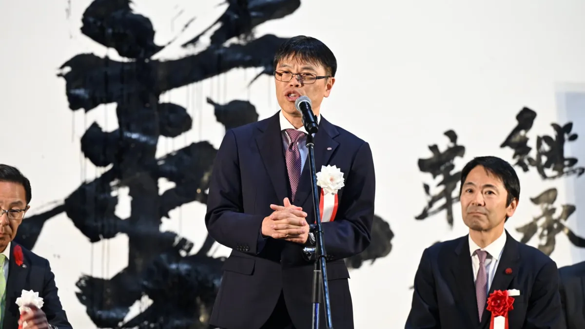 京都駅ビルを舞台に伝統工芸と現代アートが融合する「第2回京都駅ビル芸術祭」が開幕し、多彩な展示や食の出展が18日間にわたり展開される。(写真/ゲイジュツノエキ2026 PR事務局提供)