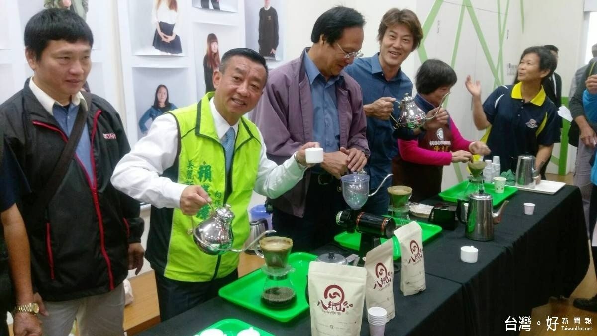 促銷八卦山咖啡 彰市辦逐影‧逆光啡行影展 促銷八卦山咖啡 彰市辦逐影‧逆光啡行影展