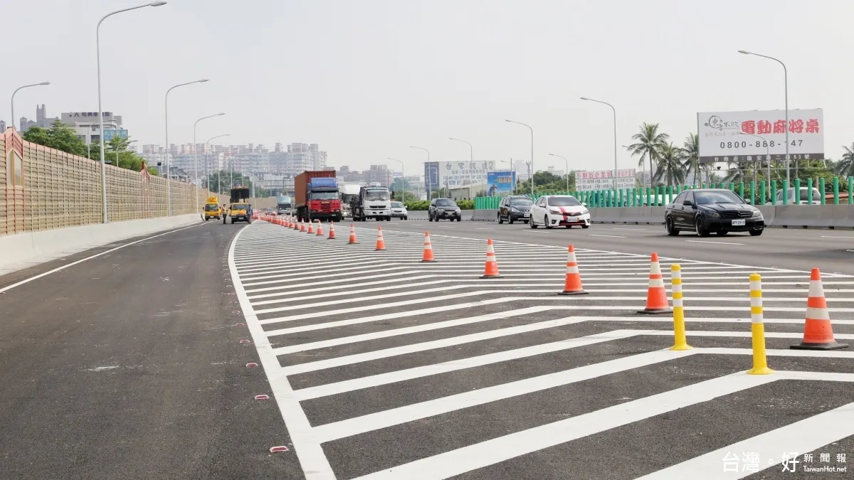 有效紓解市區車潮 大灣交流道舉行通車典禮