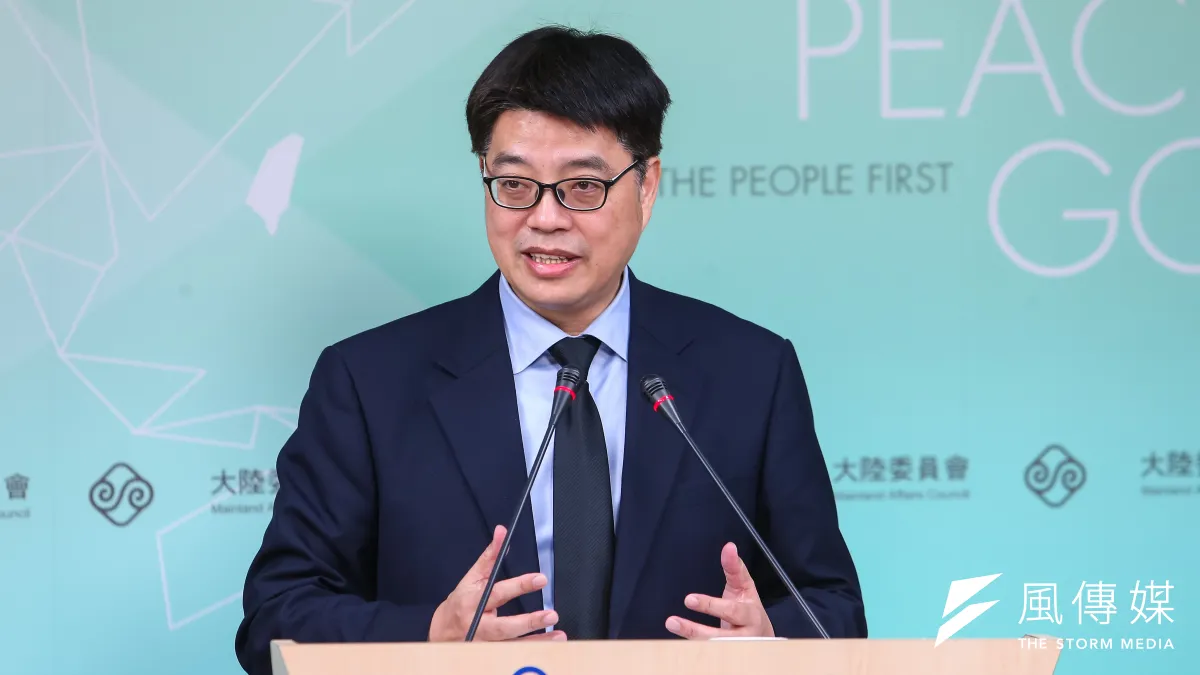 針對陸配子女未能在開學前回到台灣,陸委會今日表示,已會同教育部及移民署提供遠距線上教育資源。圖為陸委會副主委邱垂正。(資料照,顏麟宇攝)