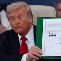 米国の学者は日中首脳会談が危険な交渉を開始し、米中関係を「全面再開」するために台湾を売り渡す可能性があると指摘、さらには「来年初め」に北京を訪問する意向があるとも述べた。(写真/AP通信提供) 米国の学者は日中首脳会談が危険な交渉を開始し、米中関係を「全面再開」するために台湾を売り渡す可能性があると指摘、さらには「来年初め」に北京を訪問する意向があるとも述べた。(写真/AP通信提供)