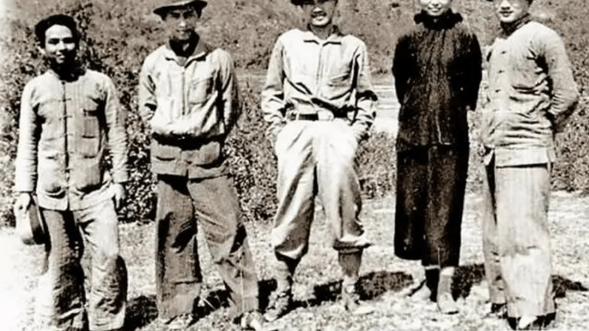 抗日期間,潘靜安策畫並透過東江游擊隊執行營救左翼文人的行動。 抗日期間,潘靜安策畫並透過東江游擊隊執行營救左翼文人的行動。