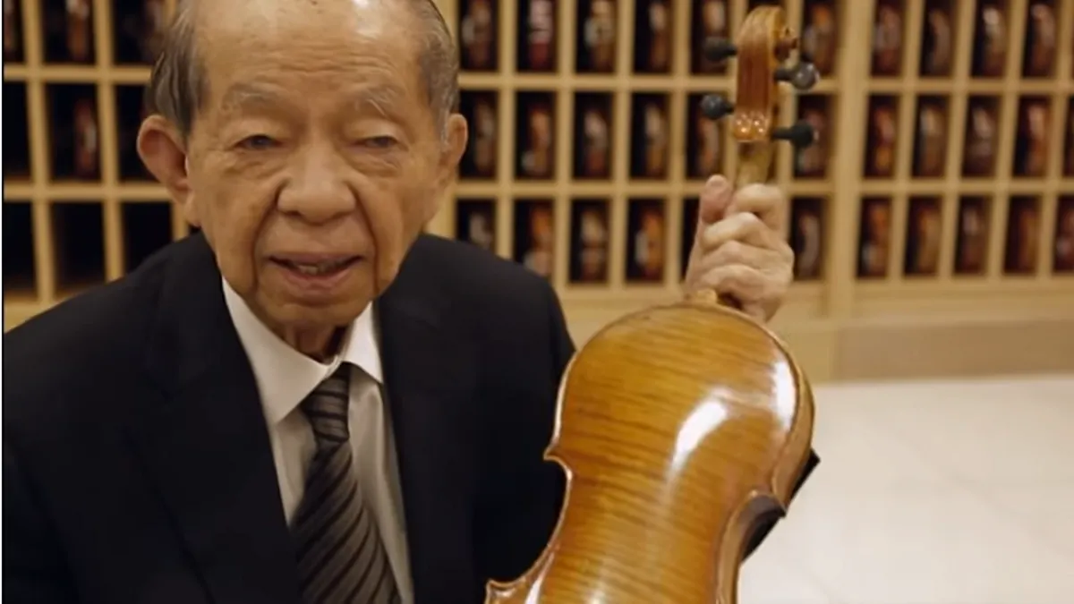 十一年前,奇美創辦人許文龍為了讓奇美電子的面板登陸,發表聲明兩岸同屬一個中國。(YOUTUBE截圖) 十一年前,奇美創辦人許文龍為了讓奇美電子的面板登陸,發表聲明兩岸同屬一個中國。(YOUTUBE截圖)