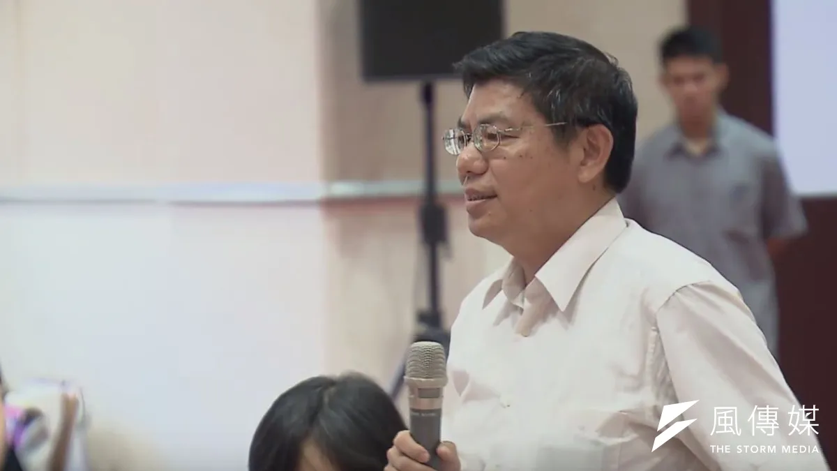 林全與公民團體會談,詹長權直批,「為何對的事情沒有很快做出來,做出來的都是錯的?」。(取自行政院直播)