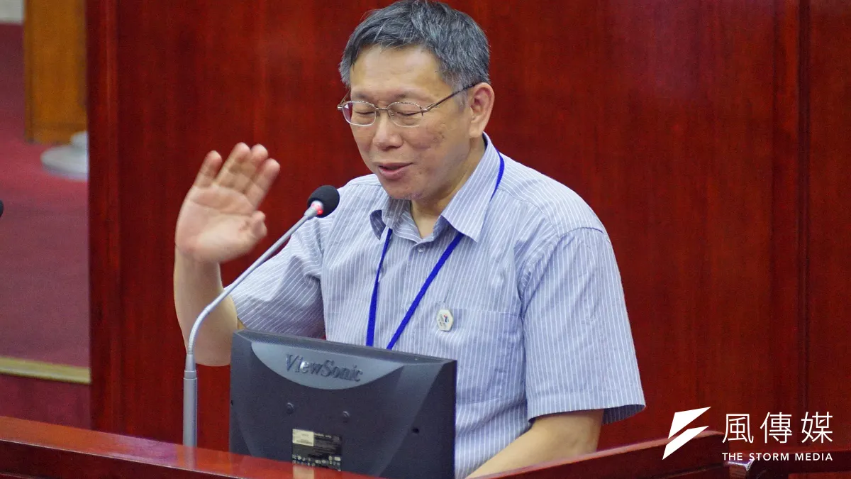 日本福島核災食品輸台問題,身為醫生市長的柯文哲怎麼想?柯文哲14日被詢及此議題時,保守表示,「讓中央政府先出牌」,「如果小英政府有放水,我當然反對」。(資料照,盧逸峰攝)