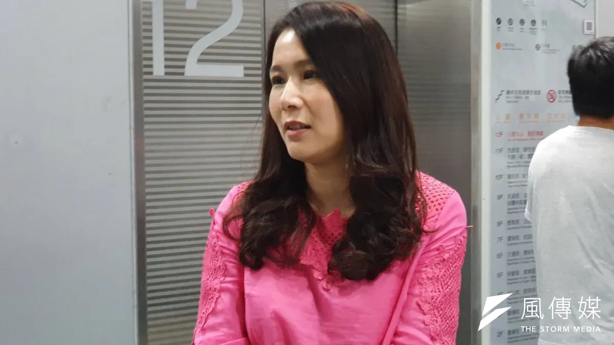 鴻海創辦人郭台銘幕僚、永齡教育基金會執行長劉宥彤30日出席台北市政府國際事務委員會。(方炳超攝)