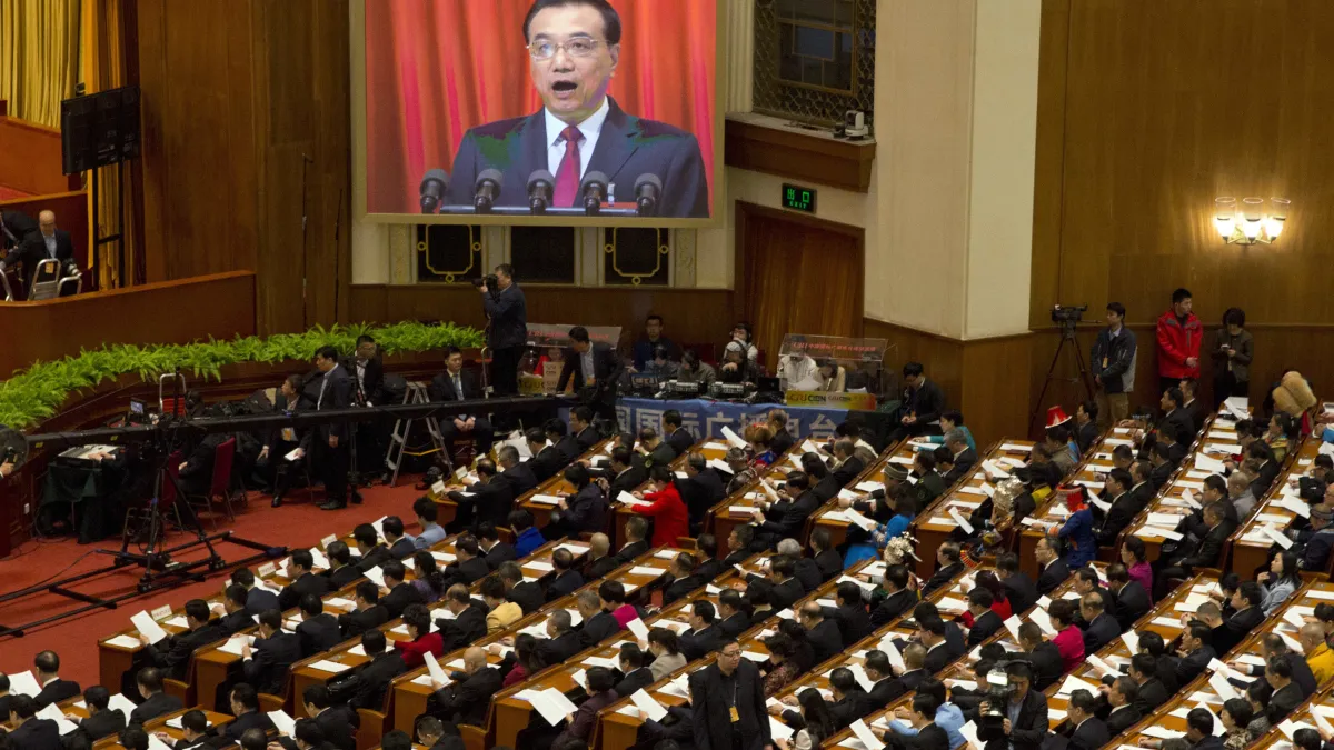 中國國務院總理李克強5日在十二屆全國人大五次會議發表政府工作報告(AP)