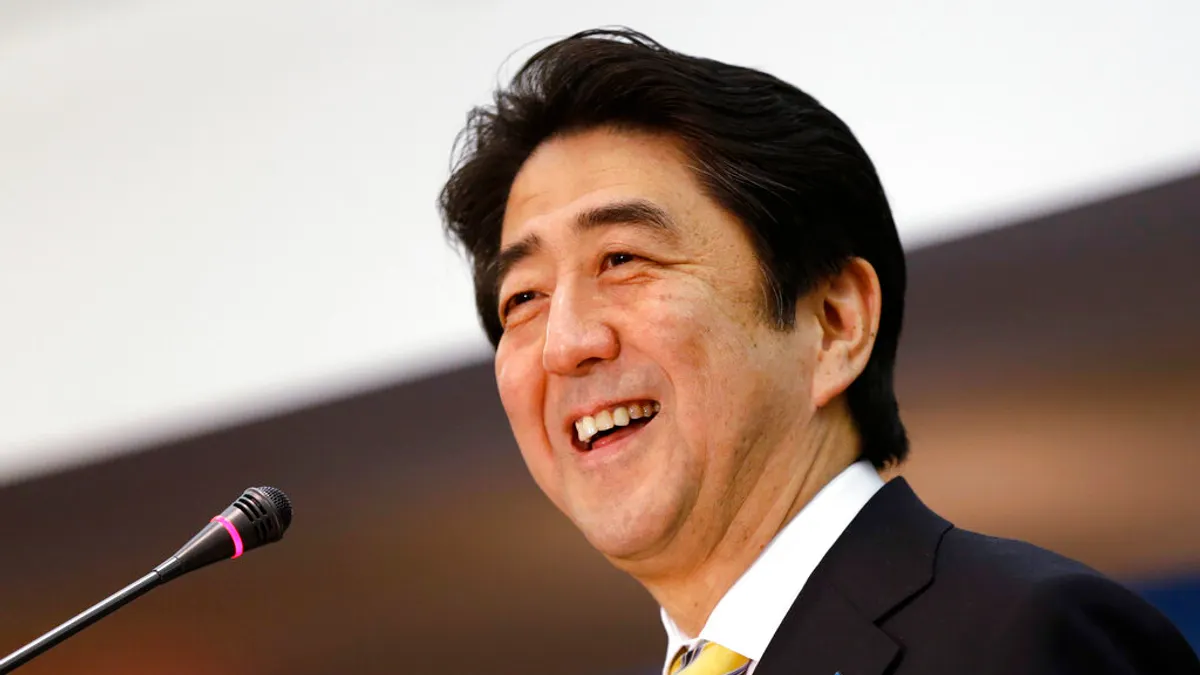 日本前首相安倍晉三(見圖)遇刺身亡,其生前友台、親美、反中的作風一直受到議論。(資料照,美聯社) 日本前首相安倍晉三(見圖)遇刺身亡,其生前友台、親美、反中的作風一直受到議論。(資料照,美聯社)