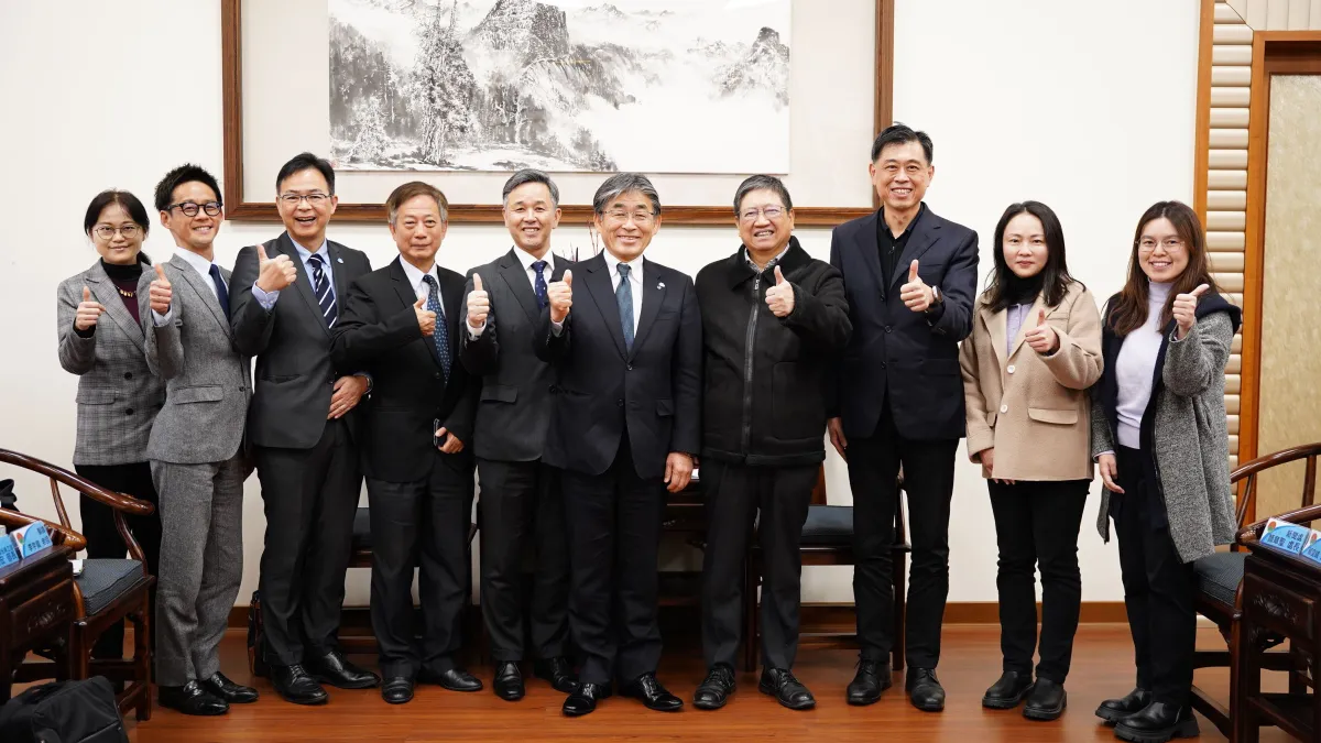 日本宮崎市副市長永山英也率團拜會新竹縣長楊文科,雙方聚焦產業發展領域交流。(圖/新竹縣政府提供)