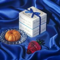 チョコレートブランド「ルル メリー」は10月1日から、秋冬限定の新商品「あまおう苺ガトー」をはじめとする季節限定フレーバーを発売する。(写真/ルル メリー提供) チョコレートブランド「ルル メリー」は10月1日から、秋冬限定の新商品「あまおう苺ガトー」をはじめとする季節限定フレーバーを発売する。(写真/ルル メリー提供)