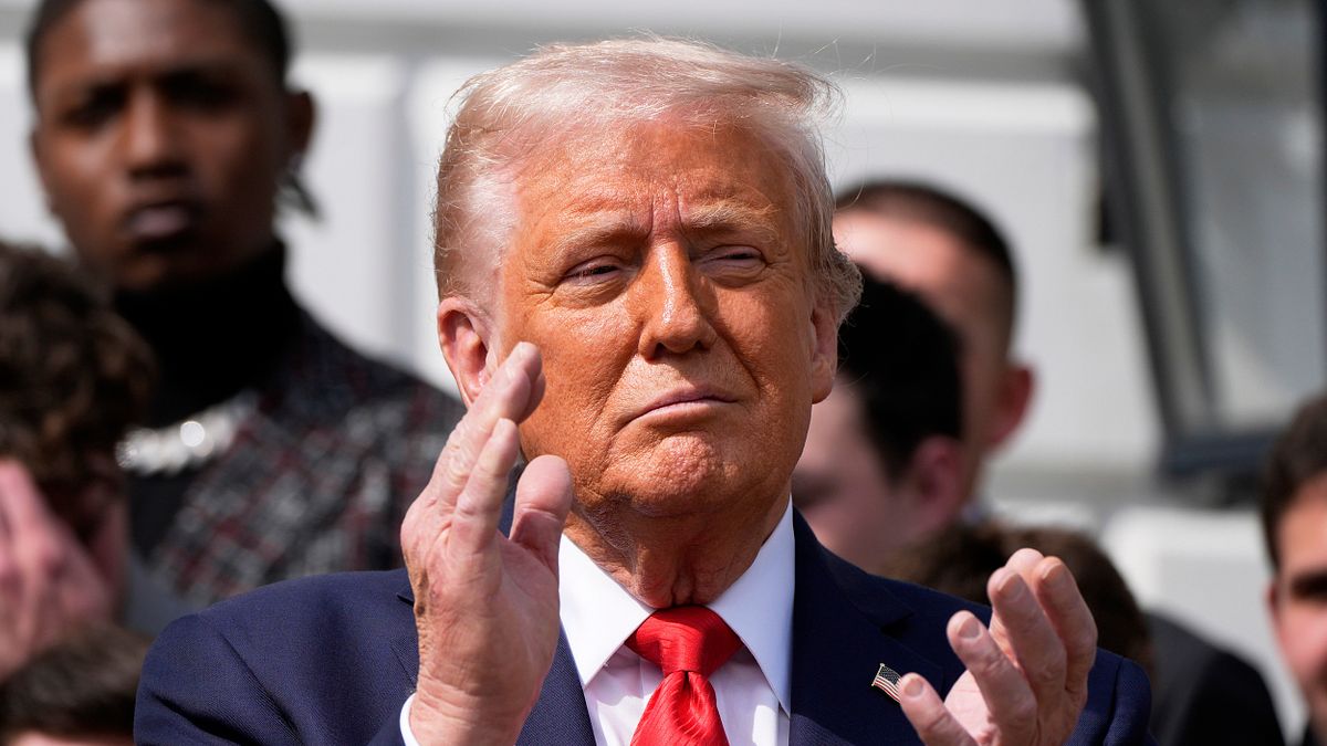 トランプ大統領が日本との貿易交渉に直接出席。(資料写真、AP通信) トランプ大統領が日本との貿易交渉に直接出席。(資料写真、AP通信)