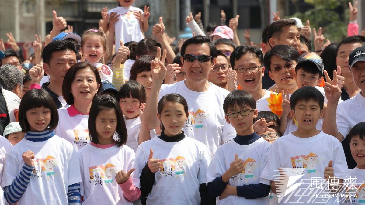 總統馬英九28日出席路跑活動。(葉信菉攝) 總統馬英九28日出席路跑活動。(葉信菉攝)