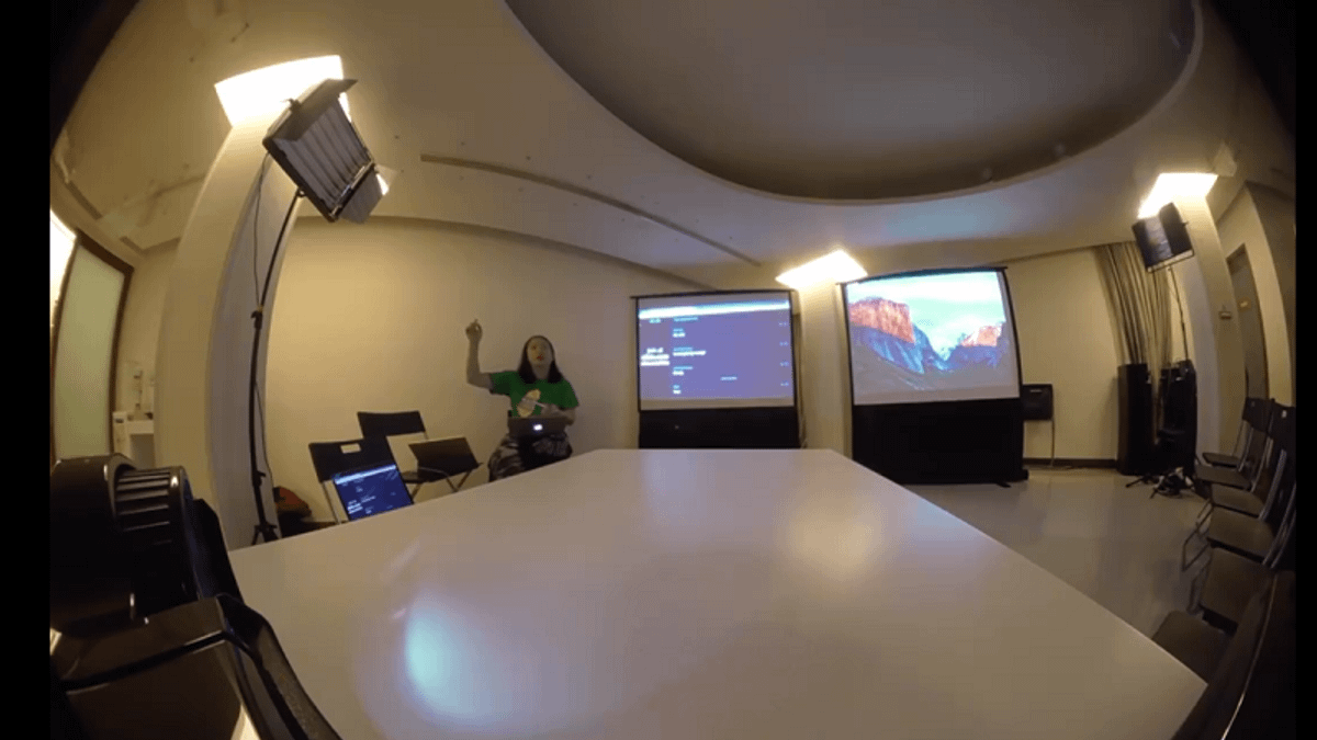 唐鳳就任政務委員,未必能讓僵固的政府機制翻天覆地,但肯定會有變化。(翻攝自唐鳳臉書影片) 唐鳳就任政務委員,未必能讓僵固的政府機制翻天覆地,但肯定會有變化。(翻攝自唐鳳臉書影片)