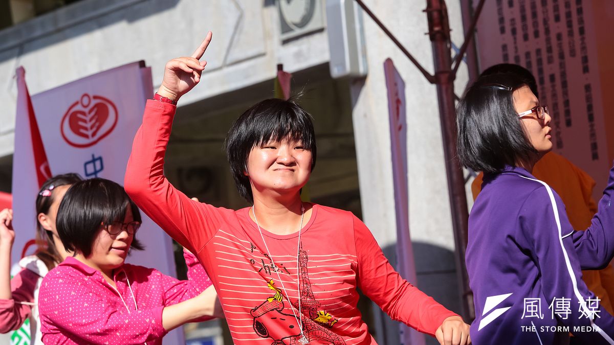 中華民國自閉症總會6日舉辦「2016自閉症者藝能賽」,要讓讓自閉症患者有個發揮長才的舞台,也期盼能彌平社會大眾的歧視。(顏麟宇攝) 中華民國自閉症總會6日舉辦「2016自閉症者藝能賽」,要讓讓自閉症患者有個發揮長才的舞台,也期盼能彌平社會大眾的歧視。(顏麟宇攝)