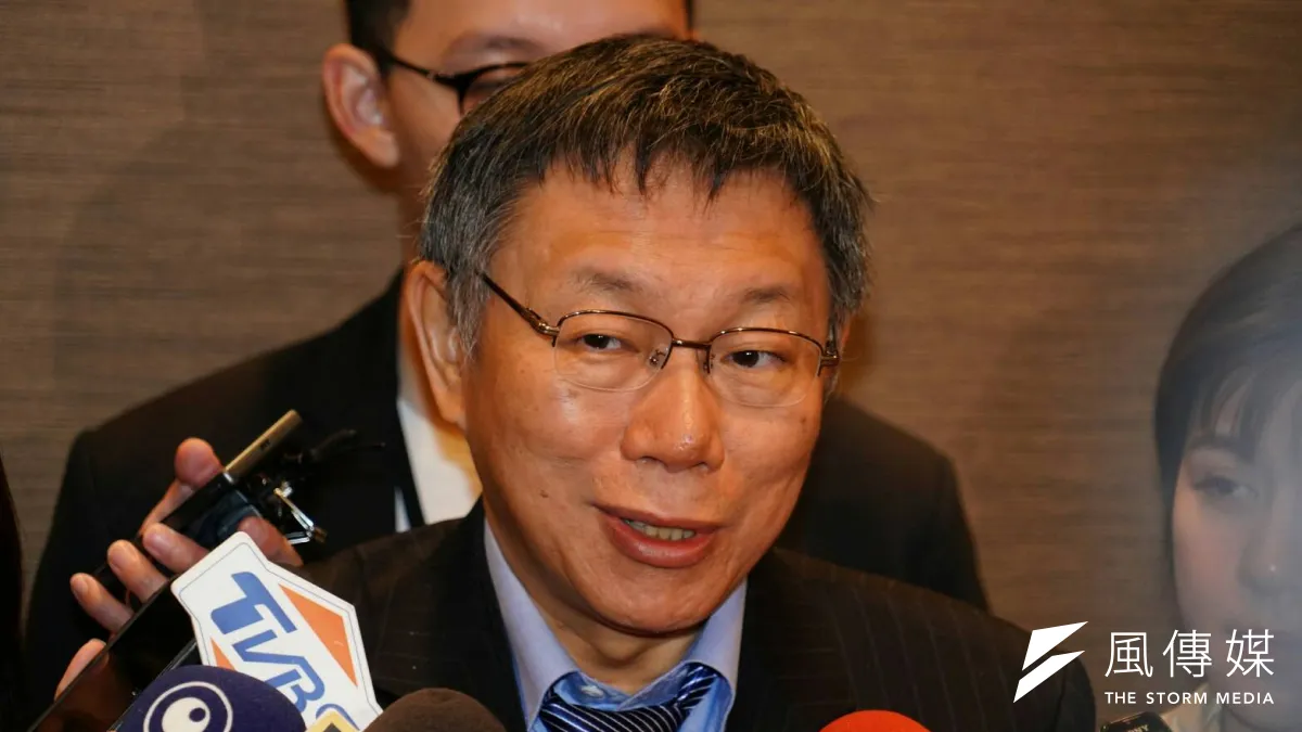 根據美麗島電子報的最新民調,台北市長柯文哲無論是對上藍、綠陣營的何種搭配,皆為民調第一。(資料照,台北市政府提供)