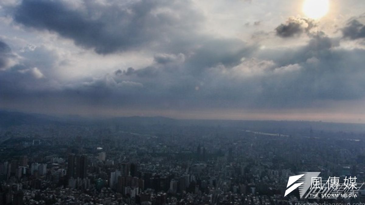 違建影響安全甚鉅,新北市政府1月初公布5大違建戶,其中永和區違建屋主吳興德疑因違建即將被拆除,壓力過大跳樓身亡。圖片非當事屋。(資料照片,葉信菉攝) 違建影響安全甚鉅,新北市政府1月初公布5大違建戶,其中永和區違建屋主吳興德疑因違建即將被拆除,壓力過大跳樓身亡。圖片非當事屋。(資料照片,葉信菉攝)